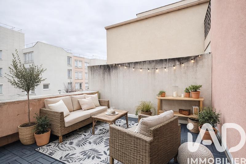 Appartement - 93 m² - 5 pièces