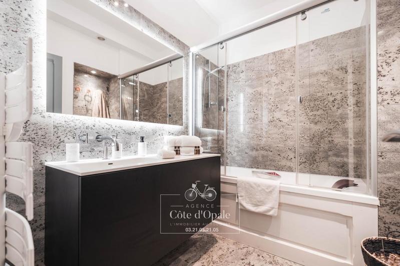 Immeuble - 219 m² - 12 pièces