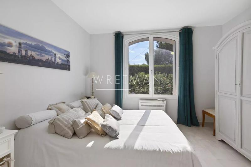 Maison - 472 m² - 10 pièces