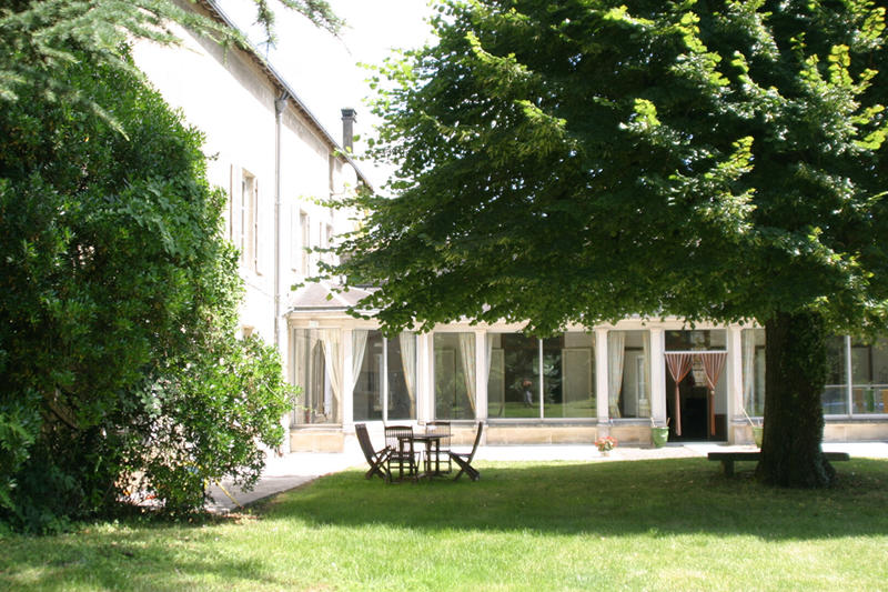 Maison - 454 m² - 14 pièces