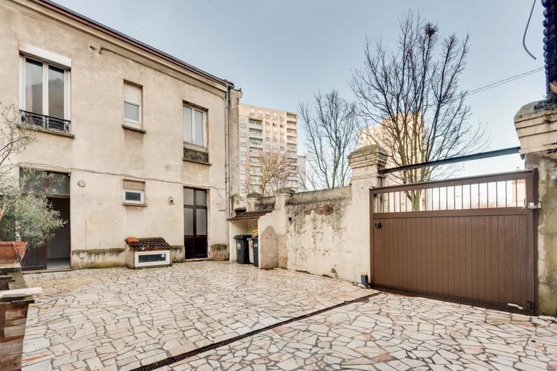 Propriété - 156 m² - 7 pièces