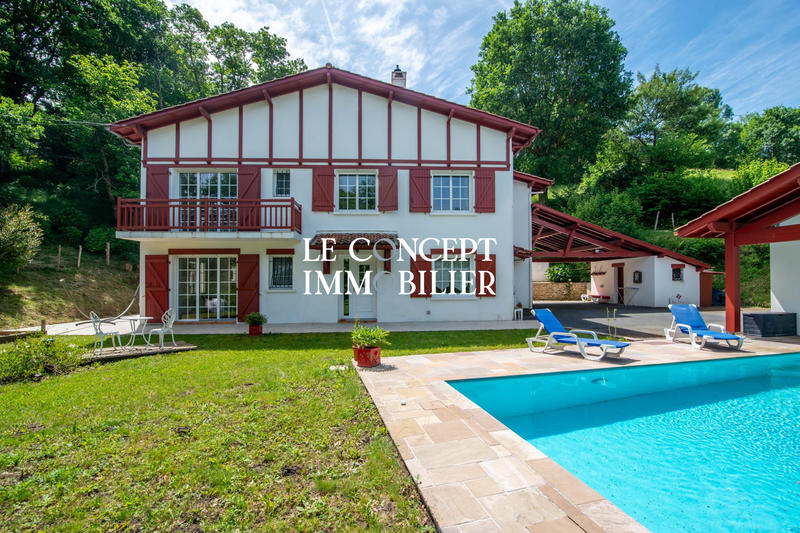 Maison - 190 m² - 6 pièces