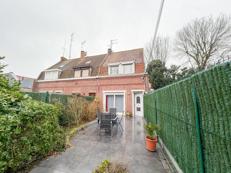 Maison - 110 m² - 4 pièces