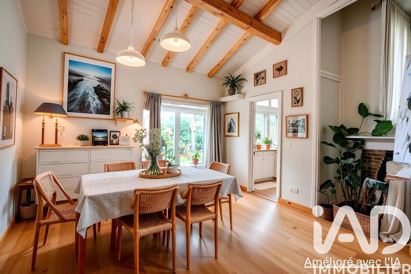 Maison - 243 m² - 9 pièces