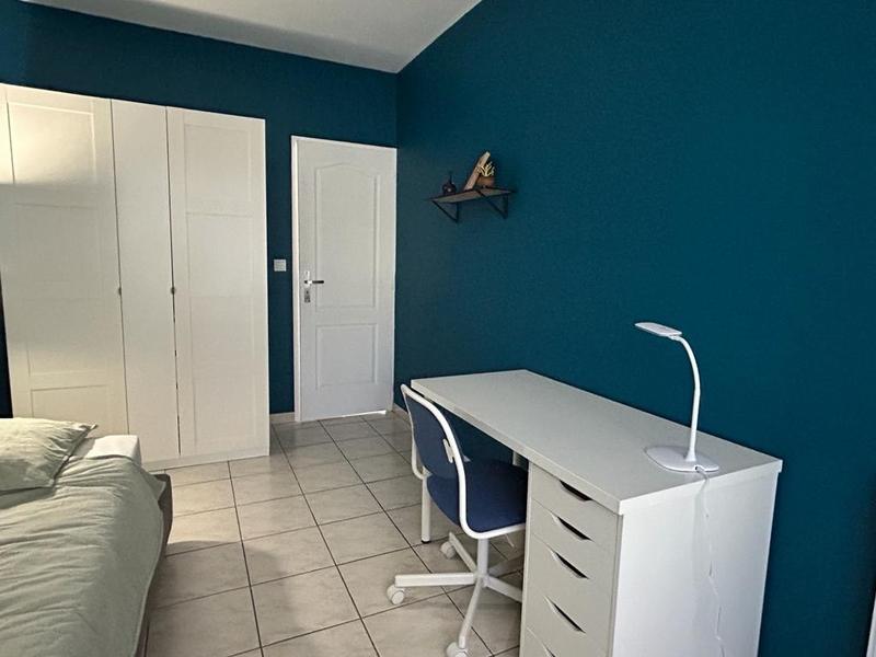 Chambre - 11 m² - 1 pièce