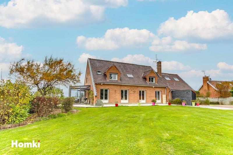 Maison - 210 m² - 8 pièces