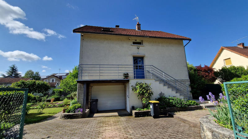 Maison - 122 m² - 5 pièces