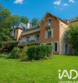 Maison - 220 m² - 7 pièces