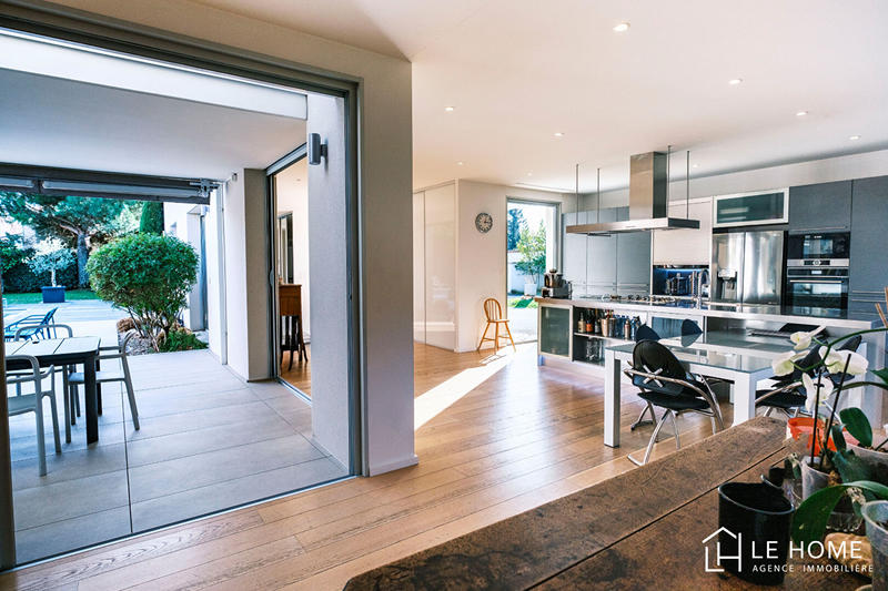 Maison - 294 m² - 7 pièces