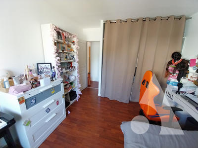 Maison - 99 m² - 4 pièces