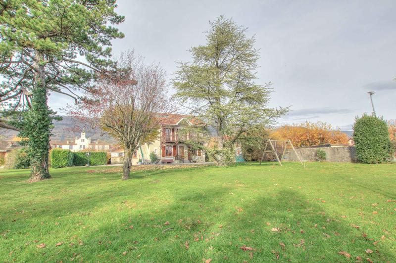 Maison - 200 m² - 6 pièces