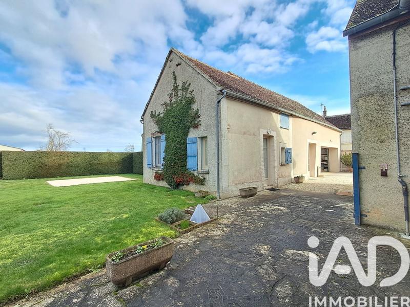 Maison - 200 m² - 8 pièces