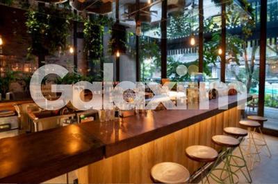 Local commercial - 220 m²