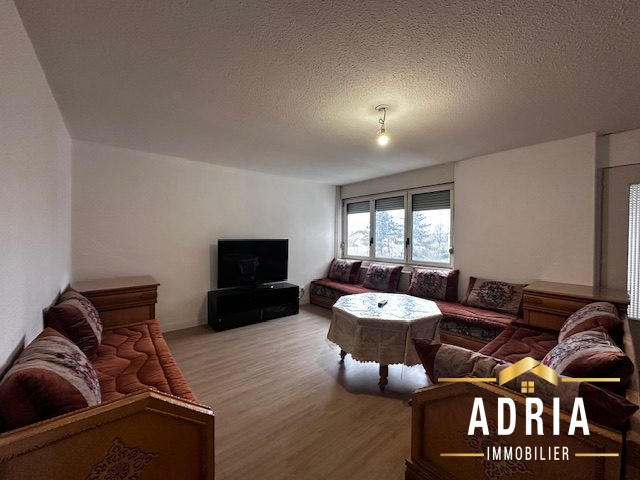 Appartement - 95 m² - 5 pièces