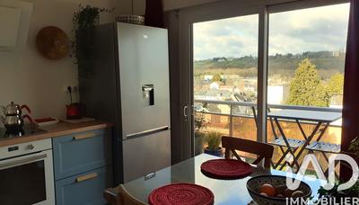 Maison - 93 m² - 4 pièces