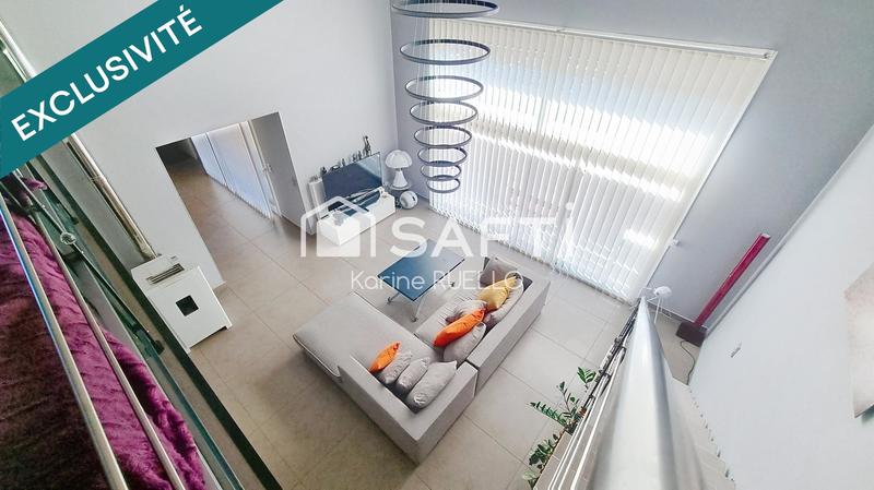 Maison - 212 m² - 5 pièces