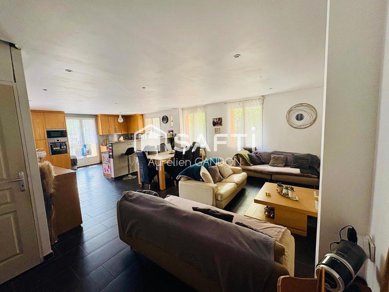 Maison - 184 m² - 9 pièces