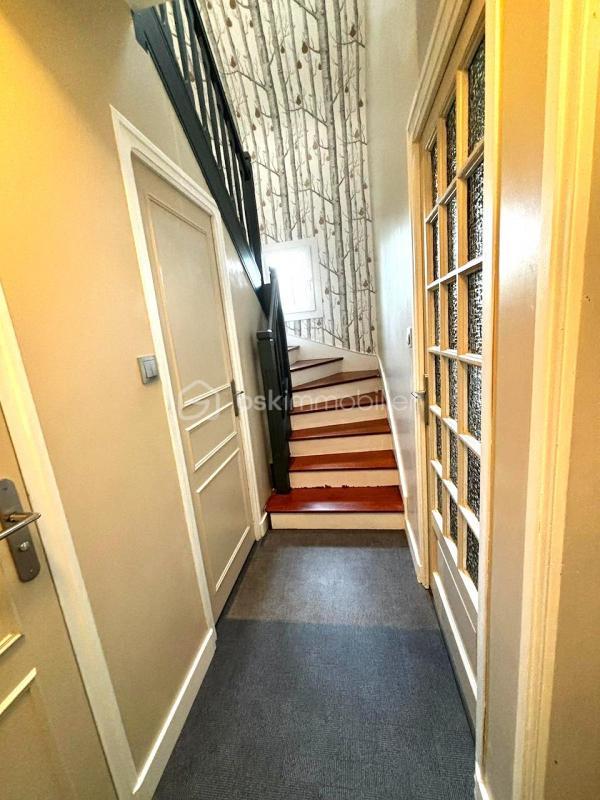 Pavillon - 130 m² - 7 pièces