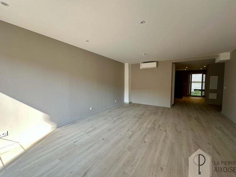 Appartement - 77 m² - 3 pièces
