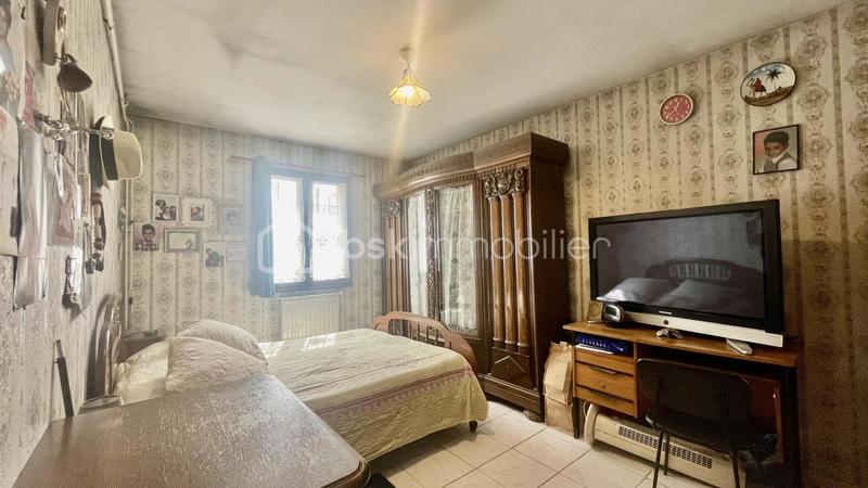 Maison traditionnelle - 97 m² - 5 pièces