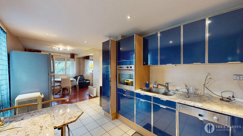 Appartement - 80 m² - 4 pièces