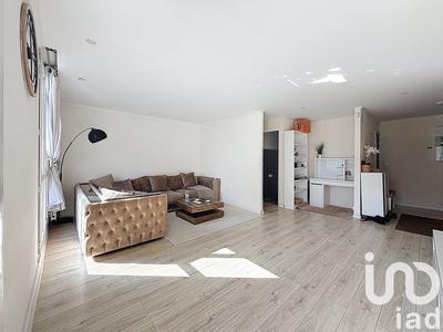 Appartement - 98 m² - 5 pièces