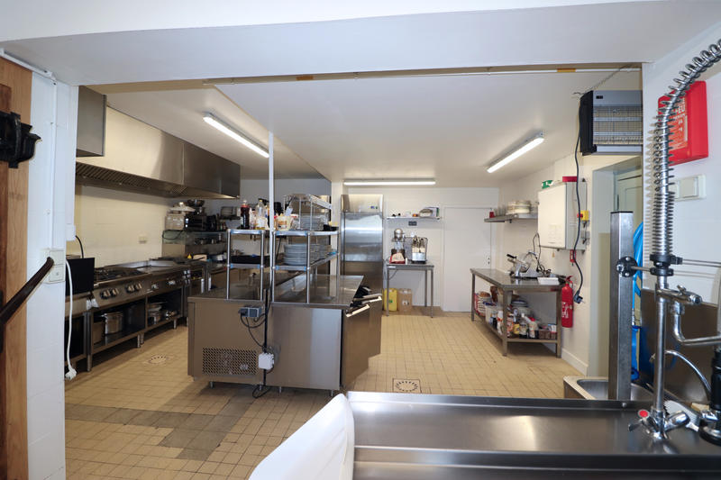 Local commercial - 169 m²