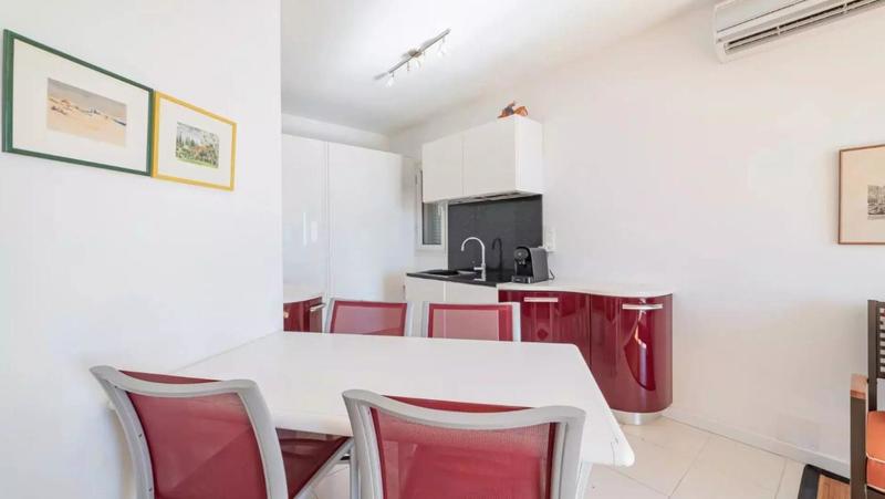 Maison - 271 m² - 7 pièces