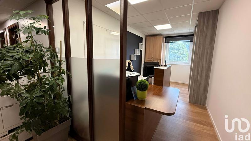 Local commercial - 281 m²