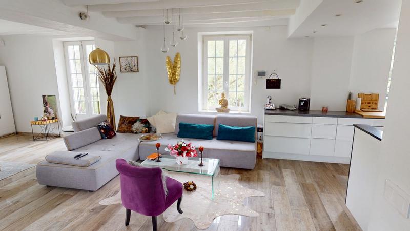 Maison - 345 m² - 12 pièces