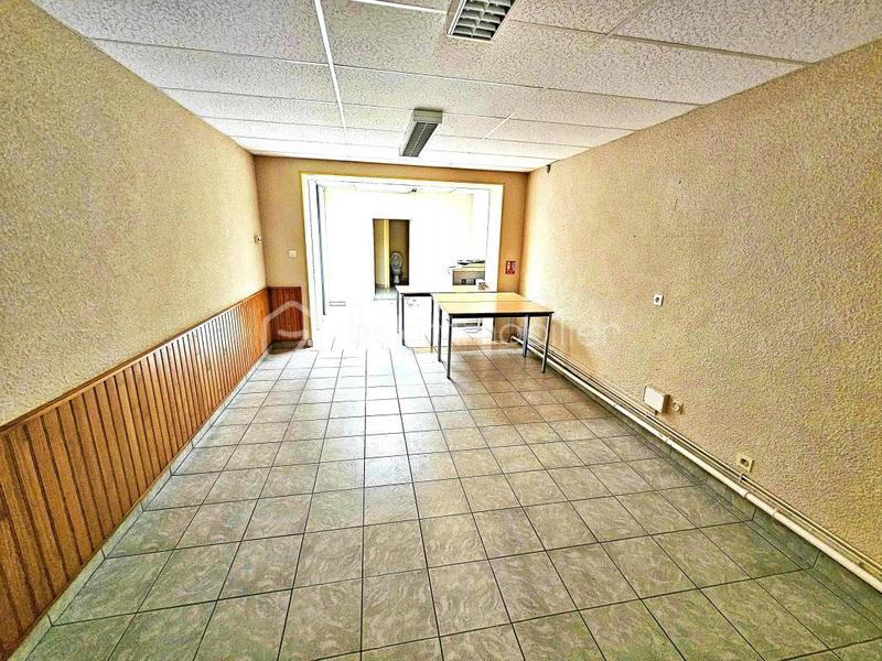 Local commercial - 106 m² - 5 pièces