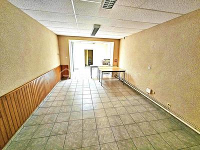 Local commercial - 106 m² - 5 pièces