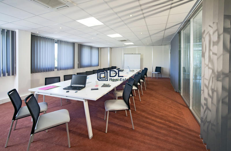 Entrepôt - 1 500 m²