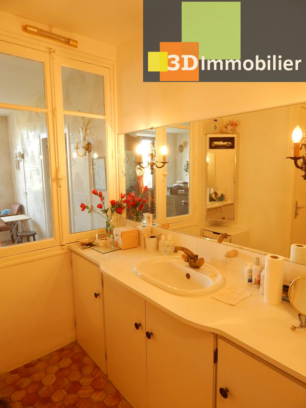 Maison - 234 m² - 7 pièces
