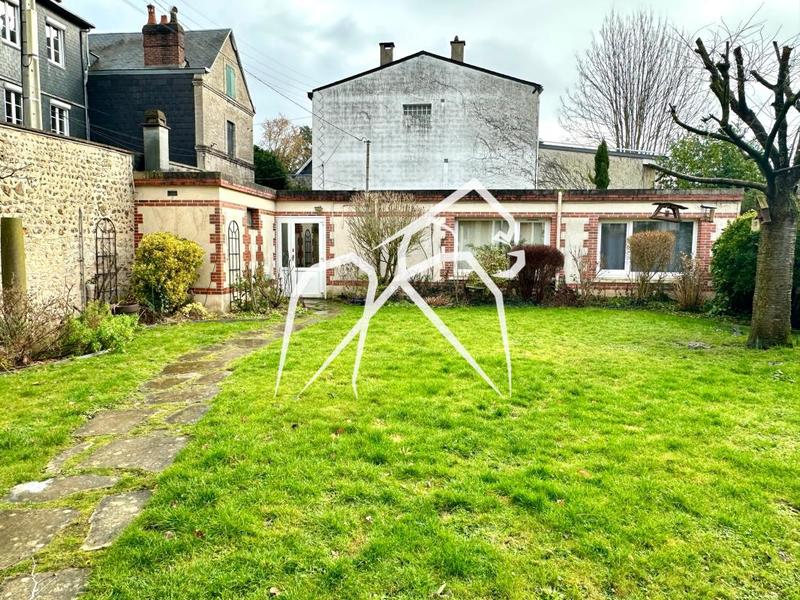 Appartement ancien - 157 m² - 5 pièces