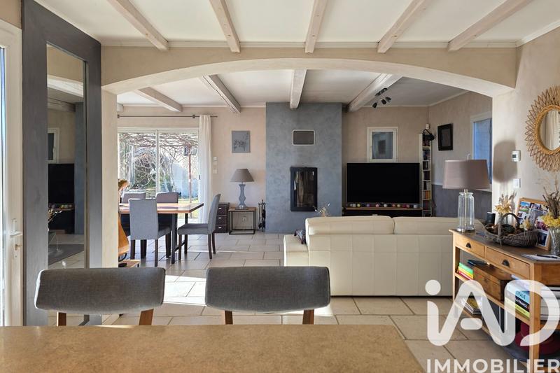 Maison - 182 m² - 7 pièces