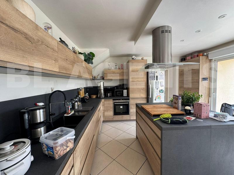 Corps de ferme - 247 m² - 12 pièces