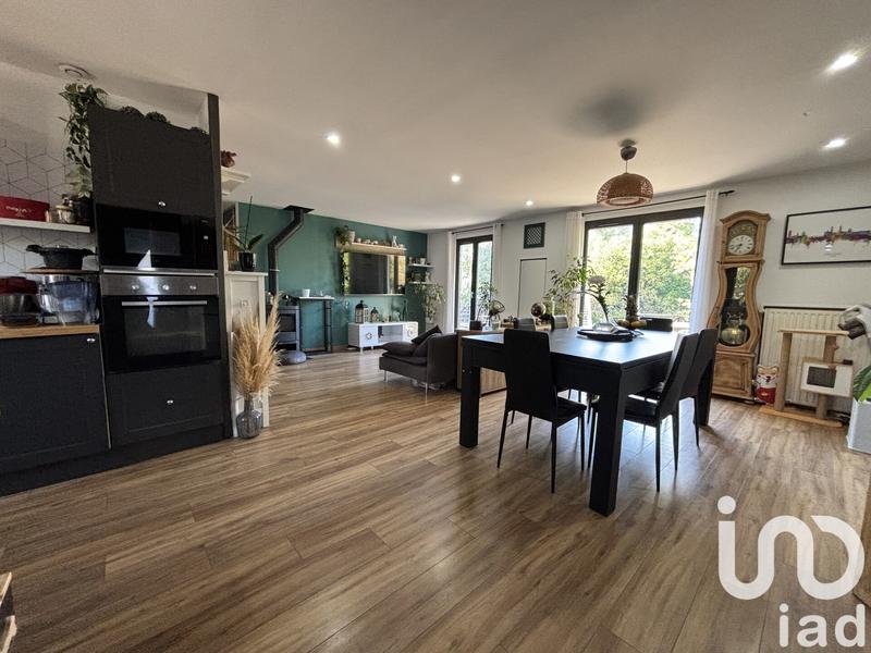 Maison - 104 m² - 5 pièces