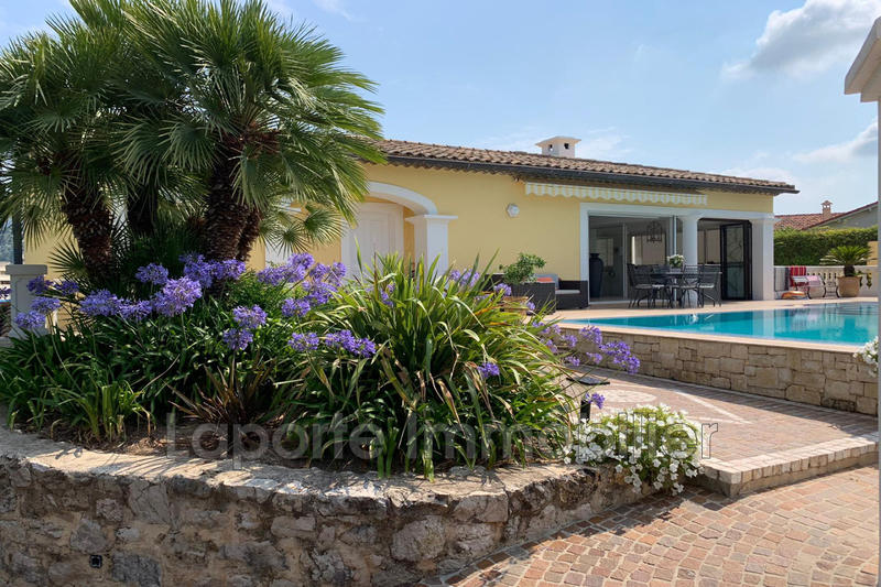 Villa - 187 m² - 6 pièces