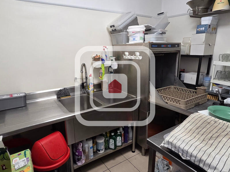 Immeuble - 11 pièces