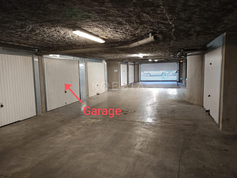 Parking / Garage - 15 m²