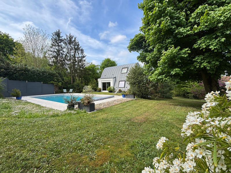 Maison - 192 m² - 6 pièces