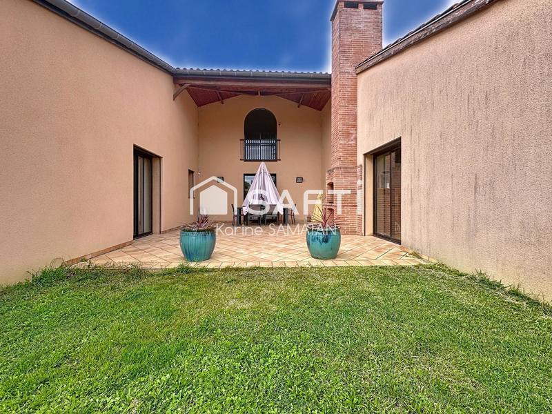 Maison - 216 m² - 6 pièces