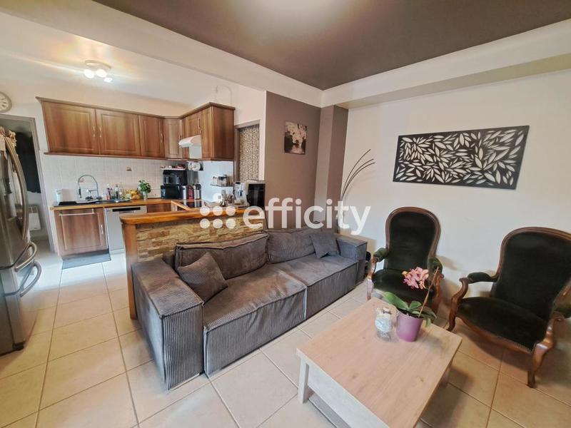 Maison - 93 m² - 5 pièces