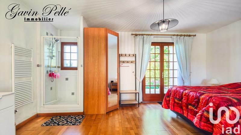 Maison - 210 m² - 7 pièces