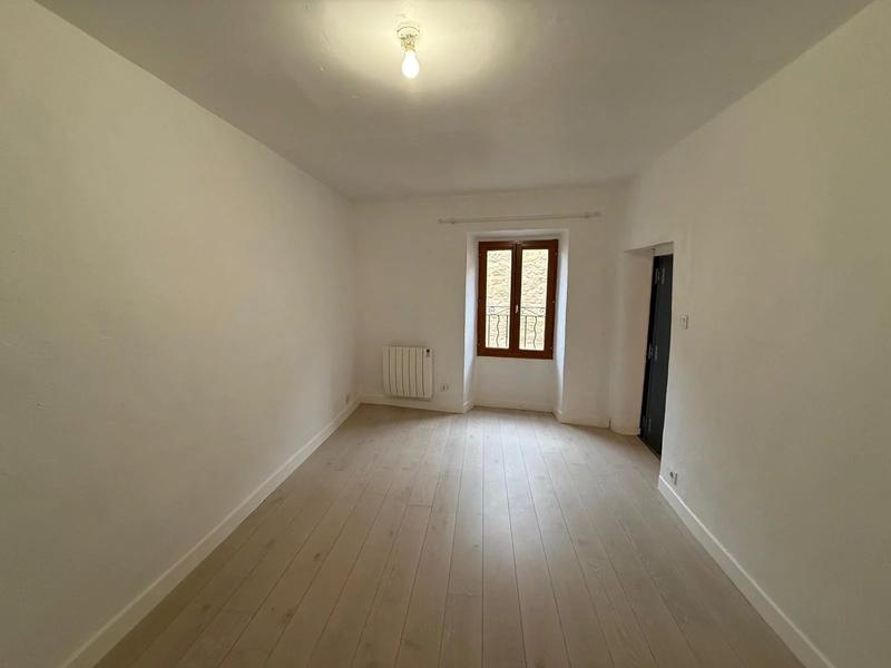 Maison de village - 84 m² - 3 pièces