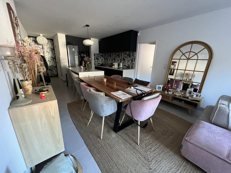 Appartement - 90 m² - 4 pièces