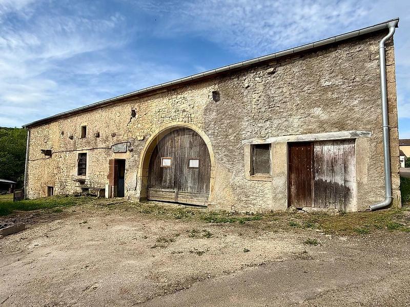 Maison - 300 m² - 6 pièces