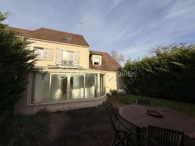 Pavillon - 100 m² - 5 pièces