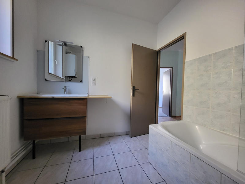 Appartement - 64 m² - 2 pièces